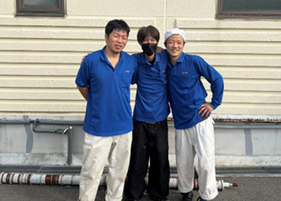 前川株式会社 クリーニング工場の作業スタッフ／年休120日／完全土日休
