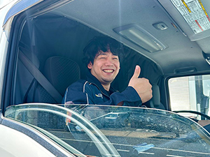 上昇運輸株式会社 4tドライバー／選べる週休制or完全週休2日／月給38万円～