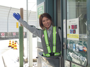 株式会社ネクスコ・トール関東 (NEXCO東日本グループ) 高速道路の料金所スタッフ／正社員登用あり／40代50代活躍中