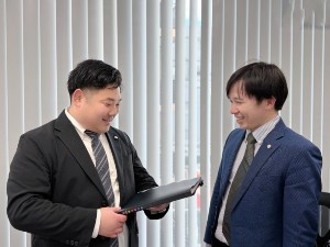 株式会社ＦＩＥＬＤ 社内ITサポート・マーケティングアシスタント／月給32万円～