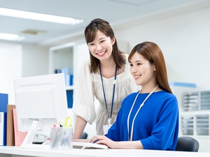 株式会社エスアール警備保障 事務／業界経験不問／賞与年2回／年休120日／基本定時退社