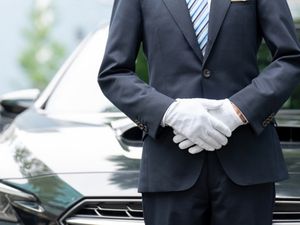 丸三証券株式会社 【プライム市場】 総務兼任ドライバー／証券会社／毎年9連休取得可