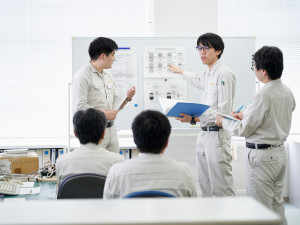 株式会社長府製作所【プライム市場】 総合職／未経験歓迎／賞与5.8カ月支給実績あり／土日祝休み