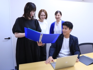 国士不動産株式会社 事務／国の仕事をサポート／残業5h以下／年休128日／駅チカ