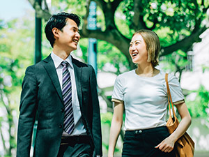 株式会社トモクニ 服飾雑貨の企画ルート営業／未経験歓迎／有名キャラ多数