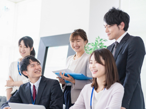 株式会社ワールドインテック(ワールドホールディングスグループ) 経験者歓迎！PV・DM・統計解析・薬事／残業平均月10H未満