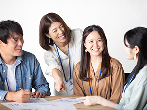 株式会社東亜産業 経理・労務／学歴不問／土日祝休／年休124日／女性活躍！