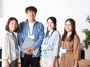 株式会社ＲＡＢＯＮＡ おもちゃ卸・企画製造販売会社でのルート営業職／完全週休2日制