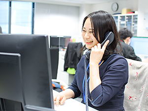 スズキテクノス株式会社 営業事務／未経験歓迎／年間休日127日／年2回＆決算賞与あり