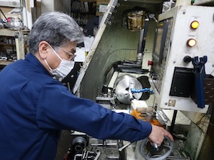 株式会社伊那精工 工程管理スタッフ／土日祝休み／賞与年2回／裁量が大きい環境