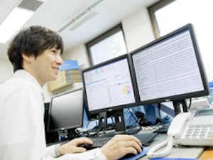 公益社団法人国民健康保険中央会 社会保障システムの企画・開発／年休120日以上／福利厚生充実