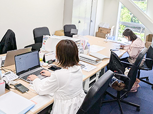 医療法人涼和会 総務＆事務スタッフ／残業ほぼなし／土日祝休み／総務経験者歓迎