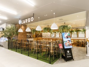 株式会社ＨＡＳＳＩＮ インハウスのグラフィックデザイナー／残業月10h程度