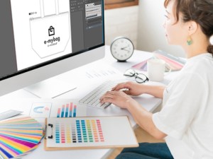 株式会社シーズプロダクツ バッグ製作会社の企画・営業サポート事務／経験不問／残業ほぼ無