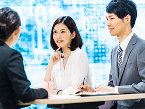 アデコ株式会社 （東京）統括SV／年休124日／月給37万円～／リモート可