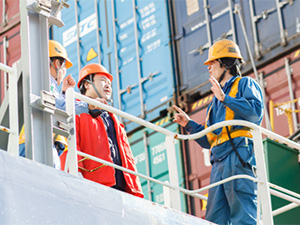 山九株式会社（東京支店・横浜支店）【プライム市場】 港湾運送業務事務スタッフ／充実の手当・休暇制度／年休122日