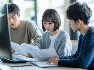 花岡金属株式会社 営業事務職／未経験歓迎／月給26万円～／年休122日