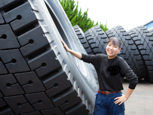 日本ジャイアントタイヤ株式会社(横浜ゴムグループ) 製造職／年休133日／住宅手当等充実／創業50年超の安定基盤