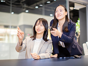 コクヨアンドパートナーズ株式会社 大手企業を支える事務／基本定時退社／土日祝休・年休120日
