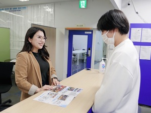 株式会社Ｆｕｊｉ　Ｎｅｘｔ　Ｇａｔｅ 日本語学校の事務／年休125日／土日祝休／未経験歓迎