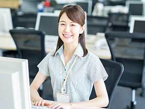 アイアル少額短期保険株式会社(住友生命グループ) 事務／実働7h／残業ほぼ無／月給28万円～／住友生命グループ