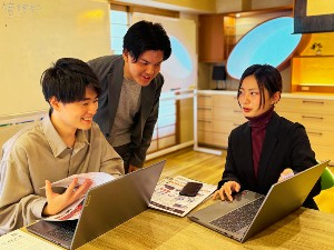 ディパーチャーズ・ジャパン株式会社 バックオフィス（総務）／未経験歓迎／年休120日以上／残業少