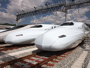 日光化成株式会社 滋賀・転勤なし／製造職／未経験から手に職／16時50分定時