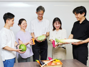 株式会社Ｏｐｅｘ 産地とスーパーを繋ぐ青果の仕入れ～企画提案／30代活躍中！