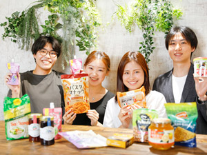 株式会社神戸物産【プライム市場】 海外商品バイヤー／年休120日／土日休／中国語を活かせる仕事