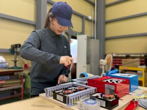 有限会社エムデン 制御盤・キュービクルの組立製造／月残業10h以下／新工場稼働