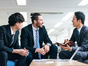 株式会社ダイショー【スタンダード市場】 海外営業／自社調味料を世界へ発信／年休125日／残業月10h