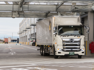 株式会社ＭＦＬ 運行管理（管理職）／完休2日・日勤のみ／在宅OK・出勤自由