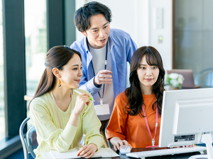 株式会社ティーネットジャパン ITエンジニア／モノづくりの裏側を楽しめる／年休124日