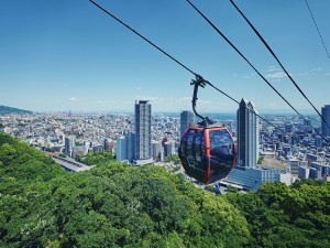 神戸リゾートサービス株式会社（神戸布引ハーブ園） ロープウェイの運行・管理／未経験歓迎／賞与年2回／面接1回