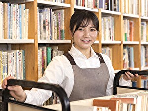 株式会社ヴィアックス 急募・図書館スタッフ／未経験歓迎／完休2日制／残業10h以下