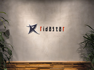 株式会社リダスター ゲームクリエイター／リモート勤務／年休120日以上／転勤なし