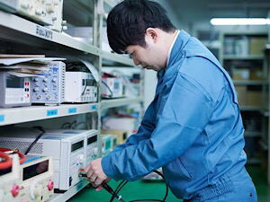 ホシデン株式会社【プライム市場】 機構設計／業界経験不問／年休130日／賞与2回／定着率95％