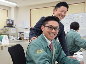 厚板プレス工業株式会社 特殊金属加工の工場スタッフ（CADオペレーター・原寸現場）