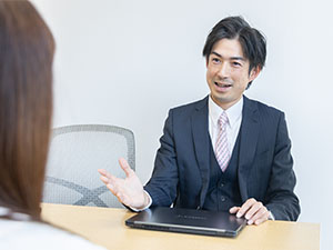 アイチーム株式会社 AI活用コンサルタント／年俸900万円も可能／30代活躍中