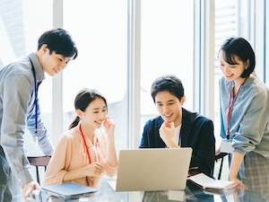 ラ・ハイナ株式会社 ITエンジニア／未経験歓迎／在宅可／家賃5割・引越代全額負担