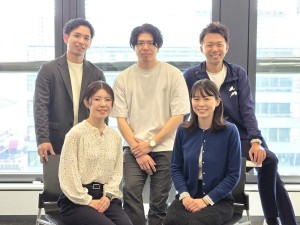 サントリーパブリシティサービス株式会社(サントリーグループ) 総合職／オープンポジション／年休120日以上／残業10h程度