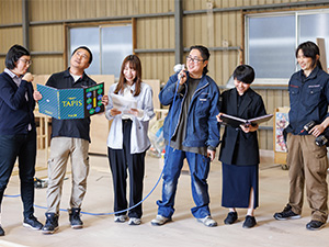 株式会社カーム(クロスグループ) 人気イベント・展示会を支えるブース制作スタッフ／社内制度充実