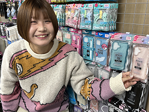 株式会社プロデュース スマホアクセのパッケージデザイナー／土日休み・年休125日