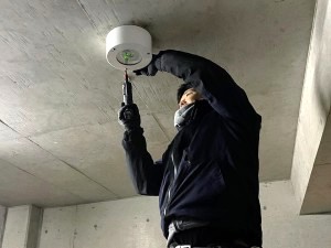 久野電設株式会社 電気工事スタッフ／月給30万円以上／賞与年2回／残業少なめ