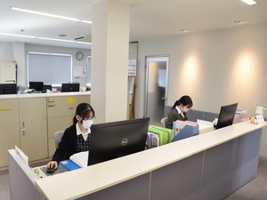 株式会社 関西電器製作所 事務・総務・受付スタッフ／年休124日／残業無／原則更新