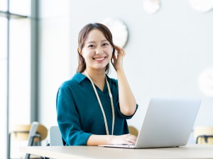 株式会社正栄商会 経理スタッフ／年休124日／土日祝休み／フレックスタイム制