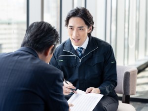 株式会社オカムラ産業 完全反響型の法人営業／未経験歓迎／月給25万円以上／定時退社