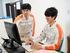 幌清株式会社 安定企業を支える社内SE／業界未経験歓迎／年休120日以上