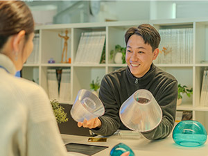 山田照明株式会社 照明の商品開発／未経験歓迎／年休124日／残業10h程度