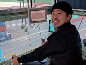 石川株式会社 未経験歓迎の港湾作業員／創業67年の安定企業／資格取得支援